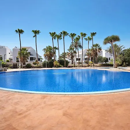 Apto Svezda El Dorado * 아로나